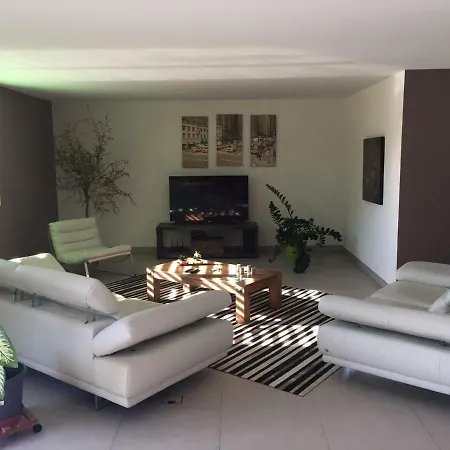 Mi Tierra Apartment